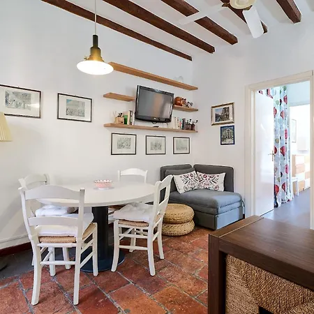 Xenia Apartments - Rustic And Cozy Apartment In Navigli-2